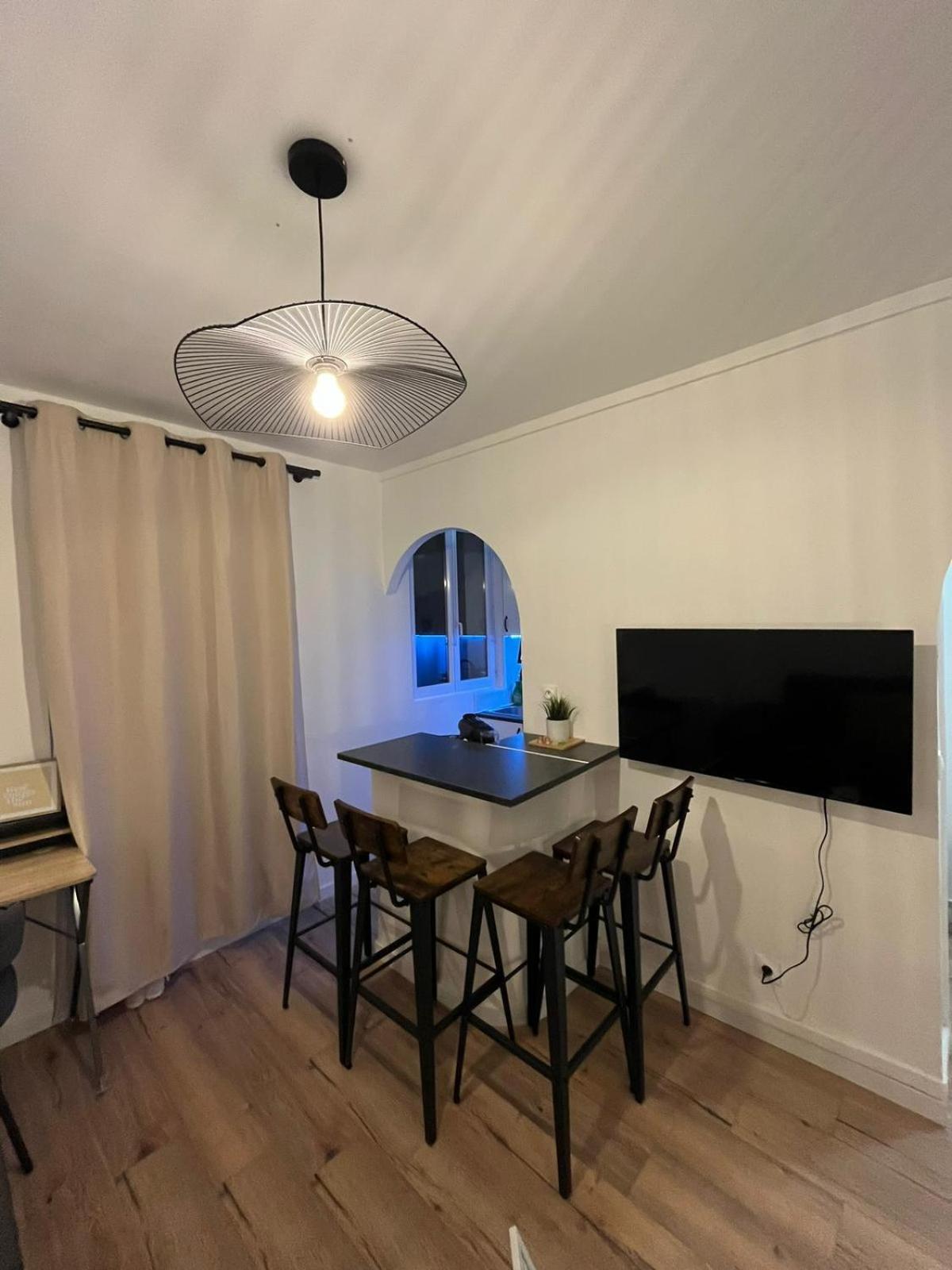 Charmant Appartement Proche Paris Et Stade De France ! Saint-Denis-en-Margeride Exterior foto