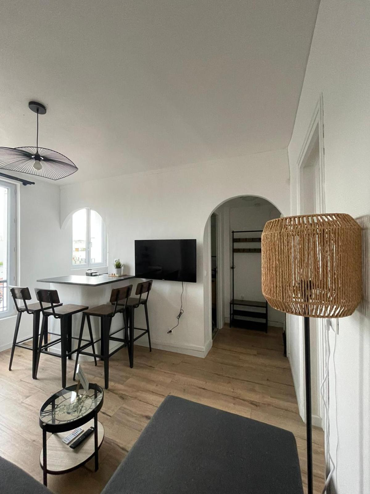 Charmant Appartement Proche Paris Et Stade De France ! Saint-Denis-en-Margeride Exterior foto
