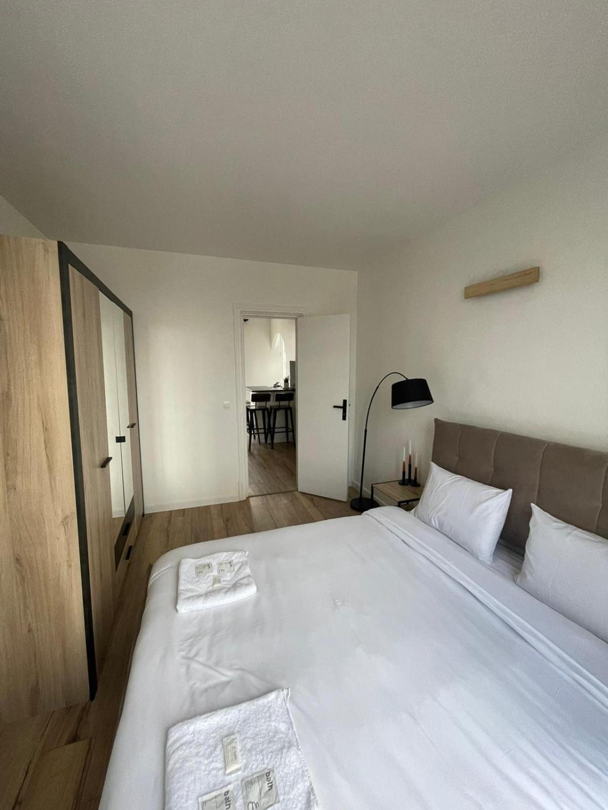 Charmant Appartement Proche Paris Et Stade De France ! Saint-Denis-en-Margeride Exterior foto